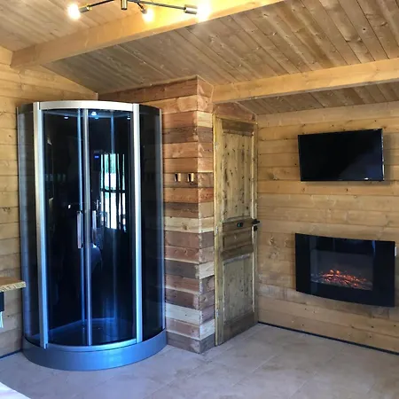 Bed & Breakfast Les De Tesa 4 Occhiatana