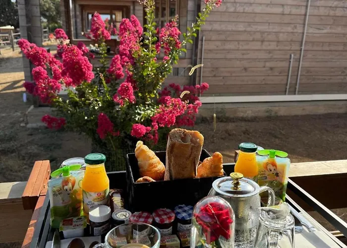 Bed & Breakfast Les De Tesa 4 3*